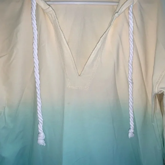 VENUS Ombré Pullover Hoodie - Picture 3 of 7